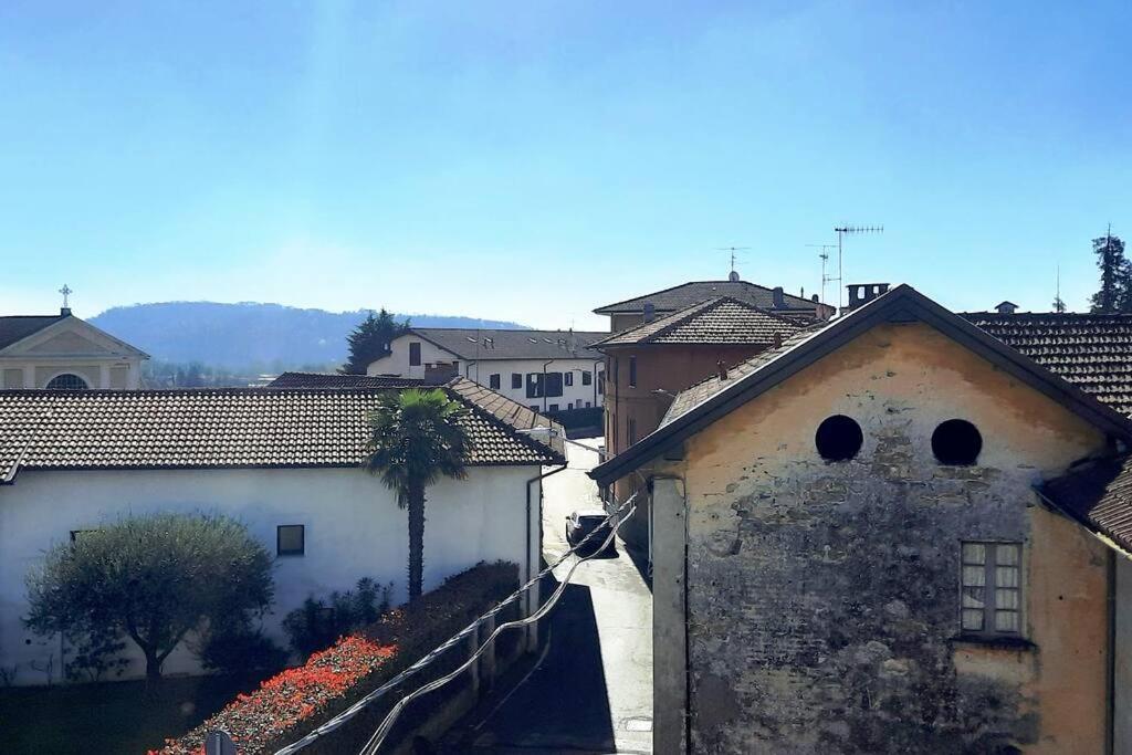 Lago Maggiore, Leggiuno, Ampio Appartamento Экстерьер фото