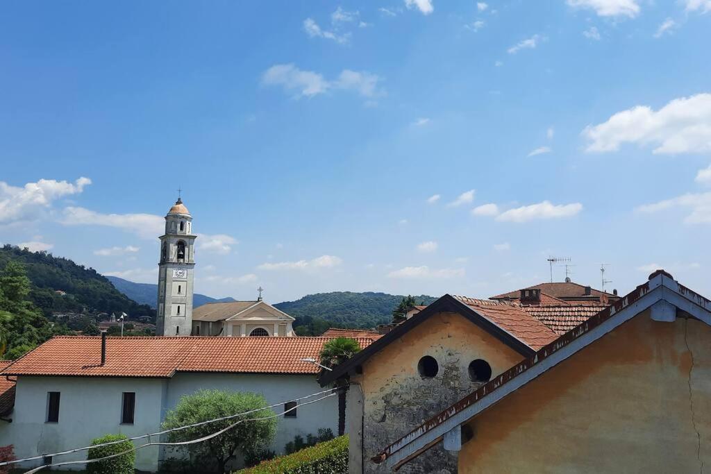 Lago Maggiore, Leggiuno, Ampio Appartamento Экстерьер фото