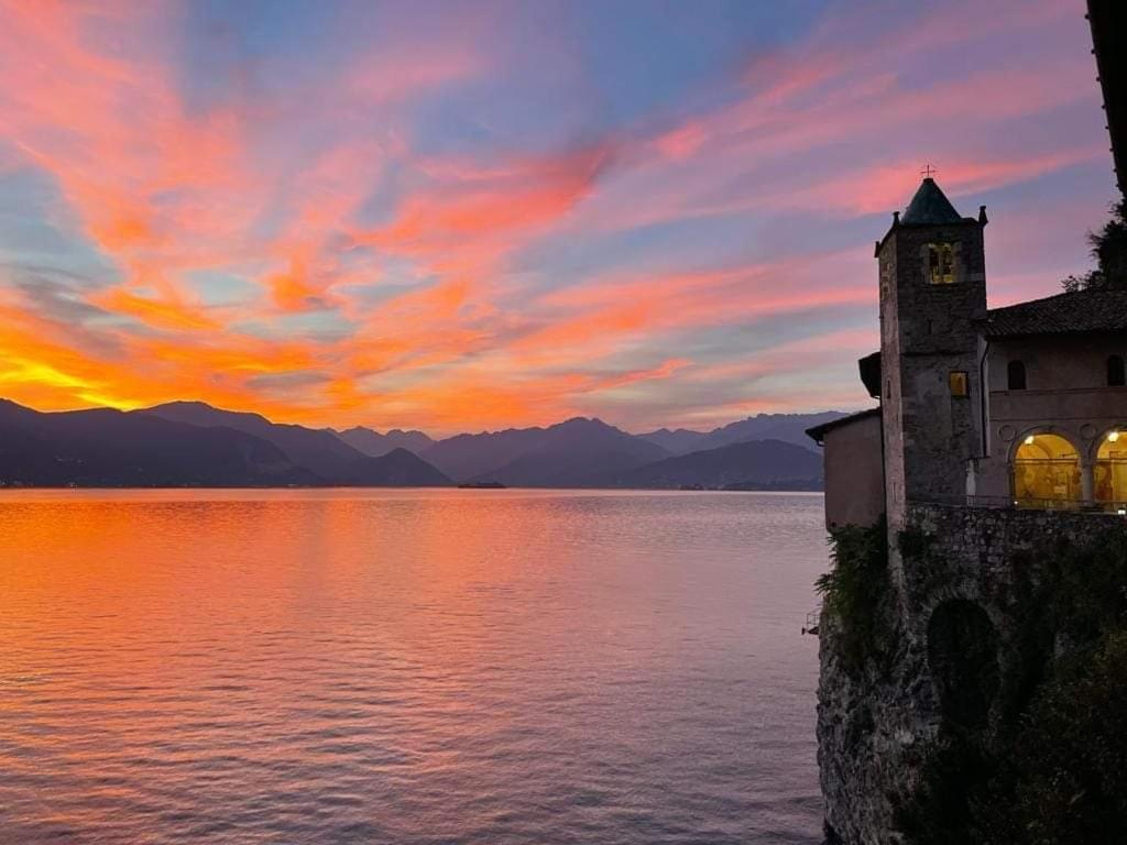 Lago Maggiore, Leggiuno, Ampio Appartamento Экстерьер фото
